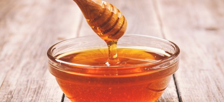 Raw Honey Benefits for Healing + 20 Popular Honey Uses